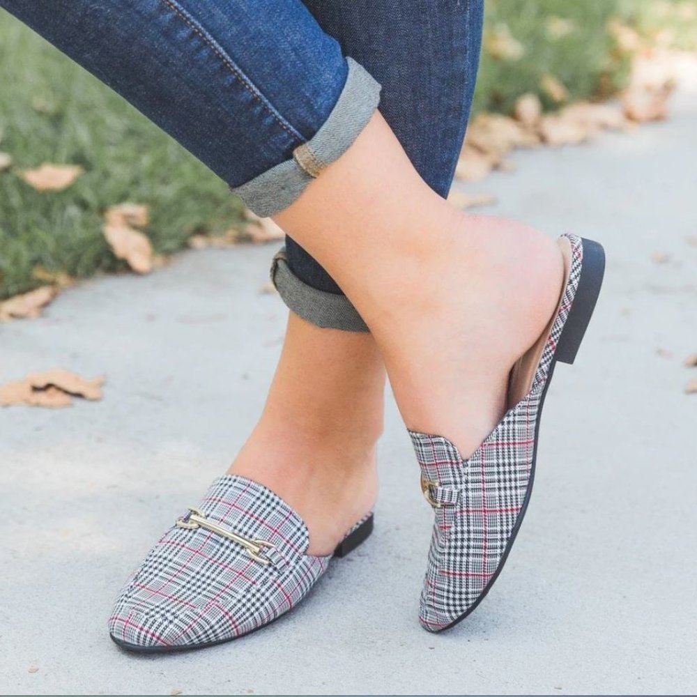 Qupid Women's Plaid Checkered Loafer Flats - Black/Red - Size 7
